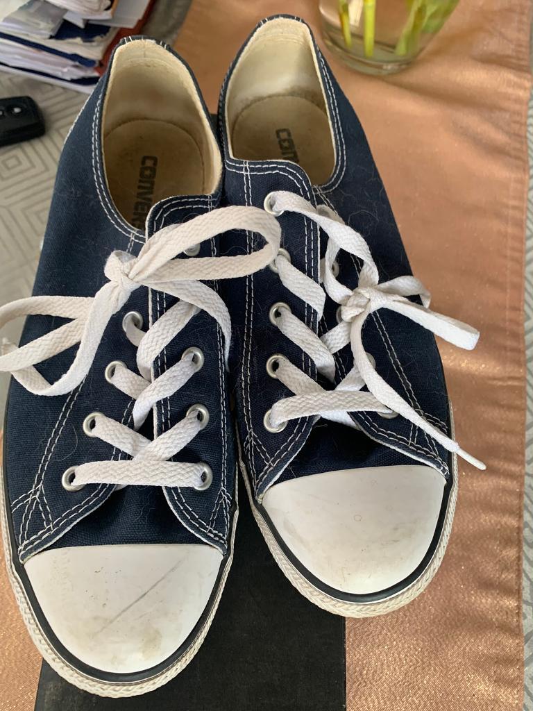 converse navy pumps